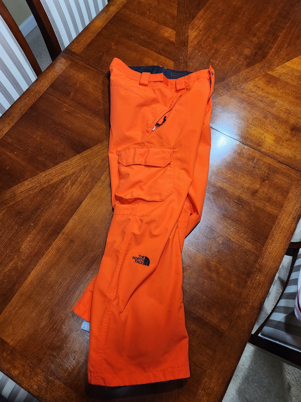 The North Face Men’s Orange Cargo Snow Pants Size Small